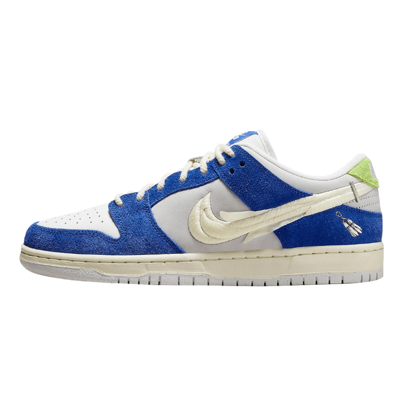 Dunk Low SB Fly Streetwear