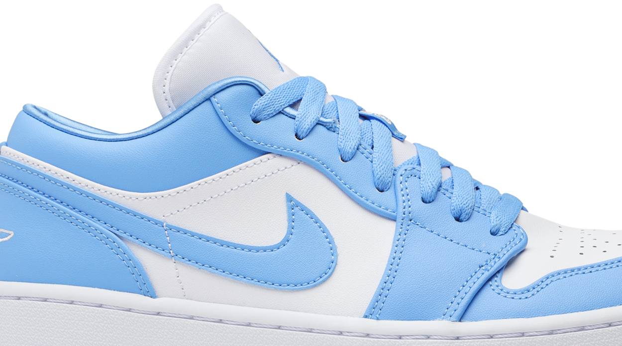 Air Jordan 1 Low UNC